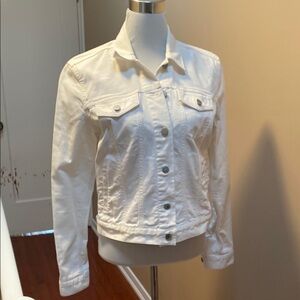 White Fitted Denim Jean Jacket with Classic Design